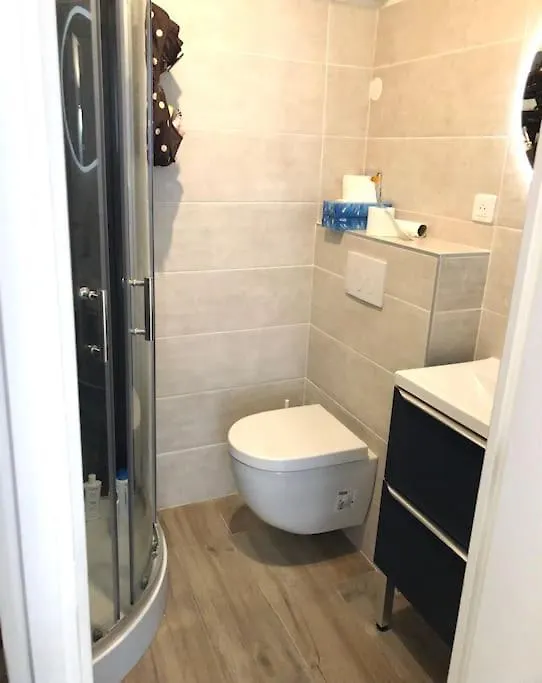 Apartment Studio Bord De Mer, Croisette, Cannes France